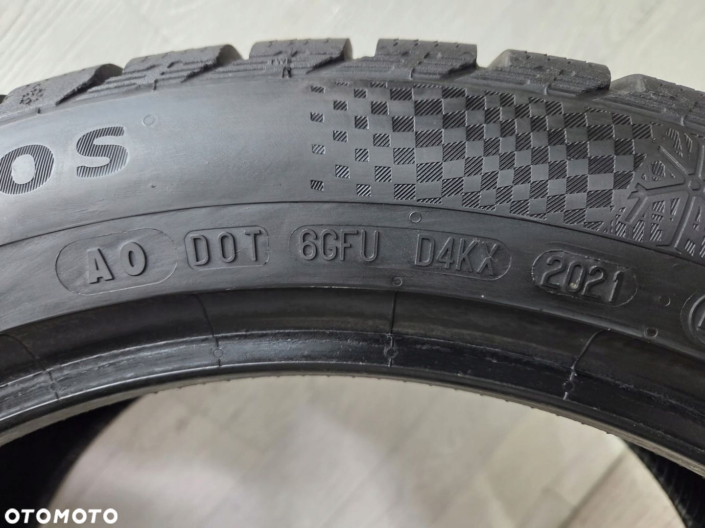 Opona zimowa Continental WinterContact TS 860 S 235/45R18 94 V - 5