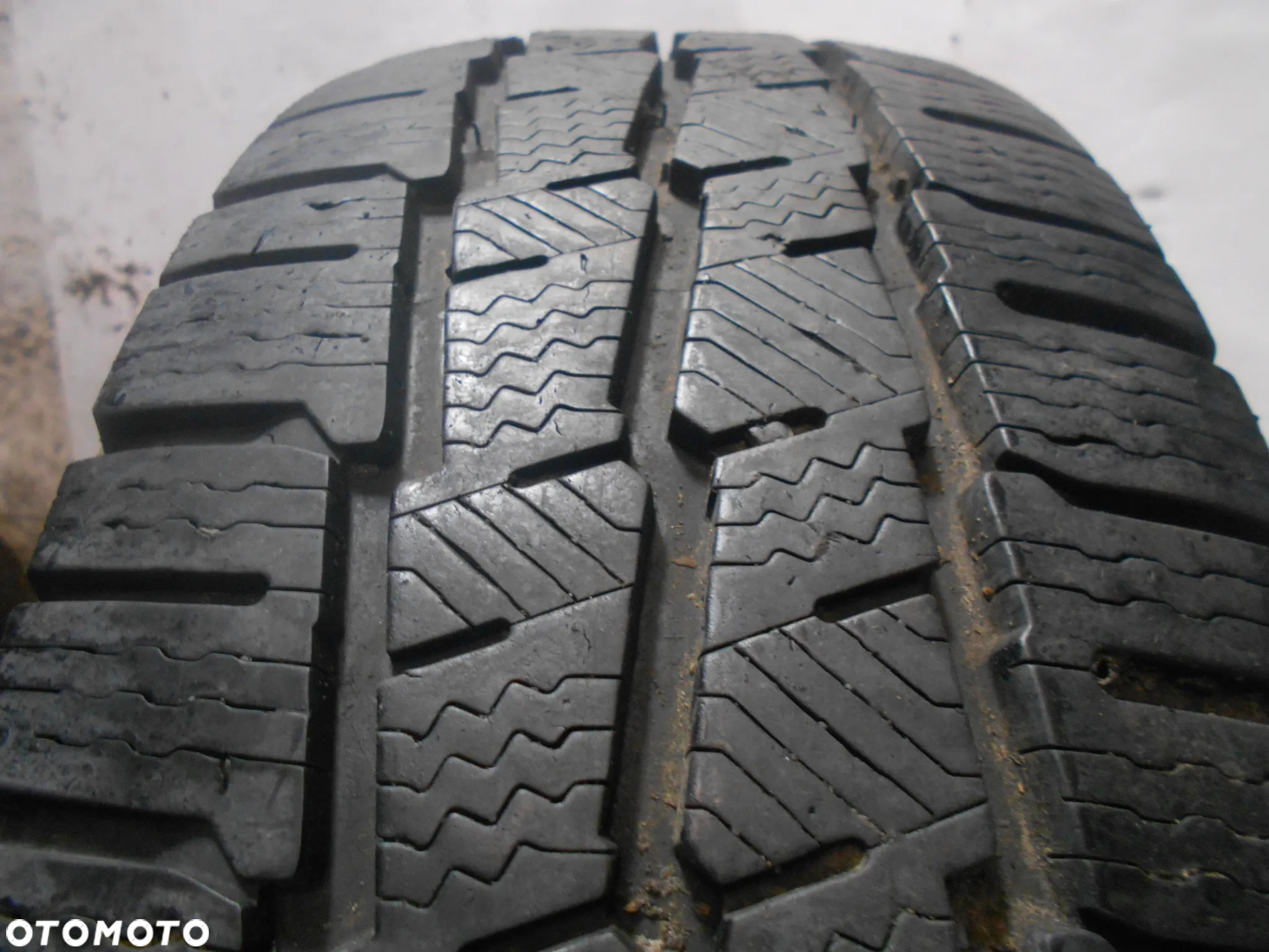 OPONA POJEDYNKA  215/65R16C MICHELIN AGILIS ALPIN DOT 2417 9MM - 2