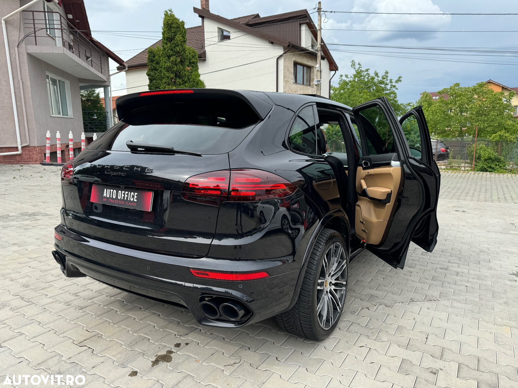 Porsche Cayenne 3.0 L - 11