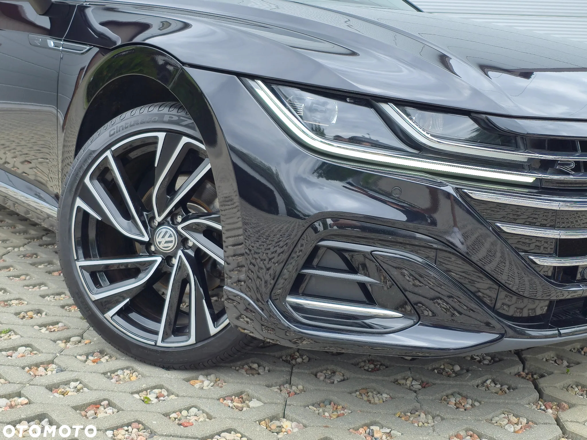 Volkswagen Arteon 2.0 TDI 4Motion R-Line DSG - 24
