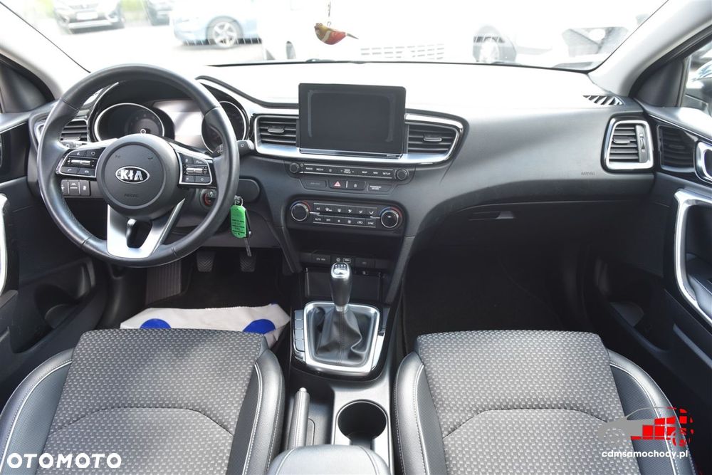 Kia Ceed 1.4 L Business Line Plus - 14