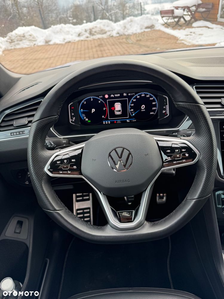 Volkswagen Tiguan 2.0 TDI SCR 4MotION DSG R-Line - 9