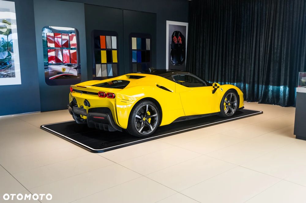 Ferrari SF90 Stradale - 7