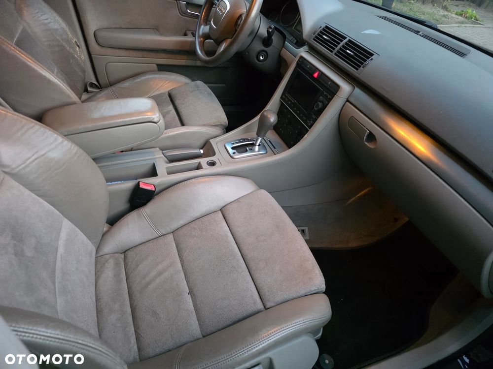 Audi A4 Avant 2.0 TDI DPF multitronic - 15