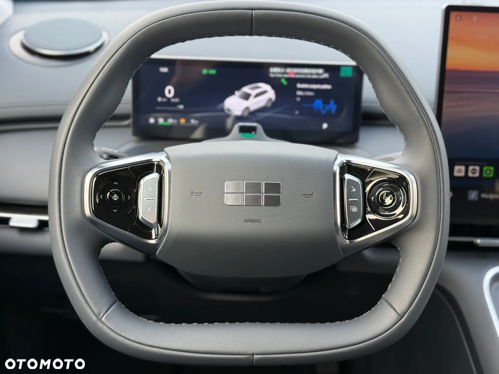 Geely Starray EM-i 1.5 PHEV Pro - 11