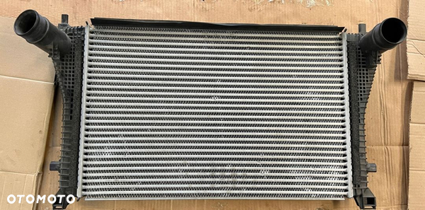 VW AUDI SKODA SEAT CHŁODNICA INTERCOOLER 5Q0145803