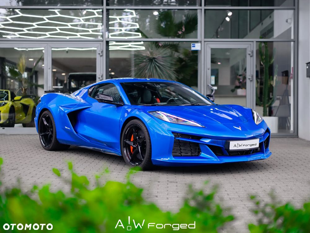 Chevrolet Corvette - 7