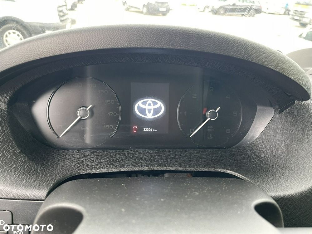 Toyota ProAce - 11