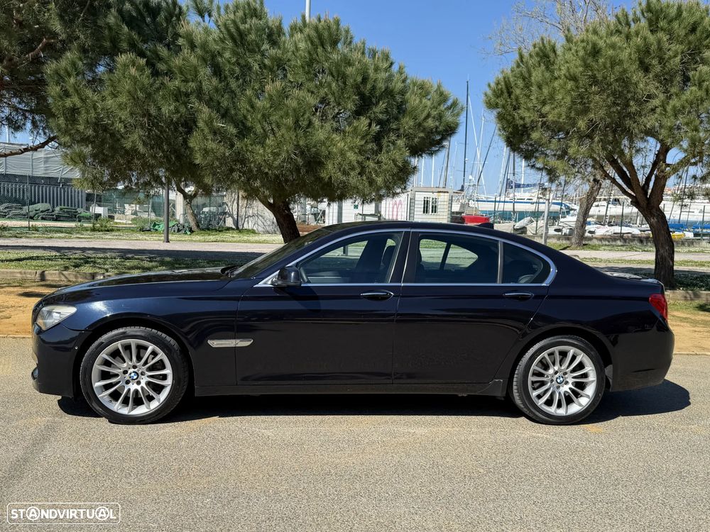 BMW 740 d Pack M - 6