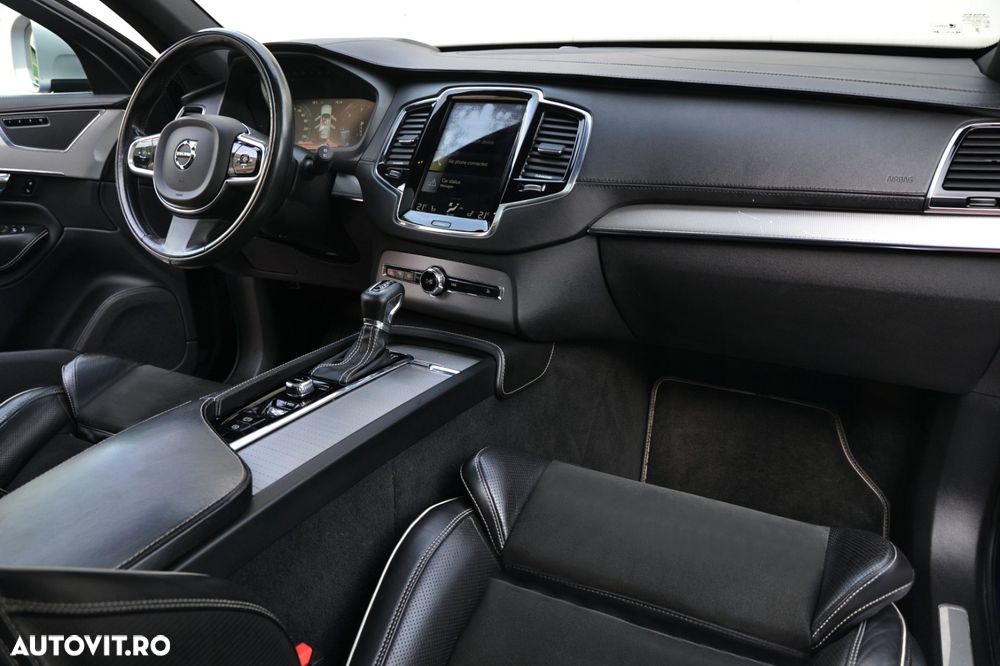 Volvo XC 90 D5 AWD Geartronic RDesign - 5