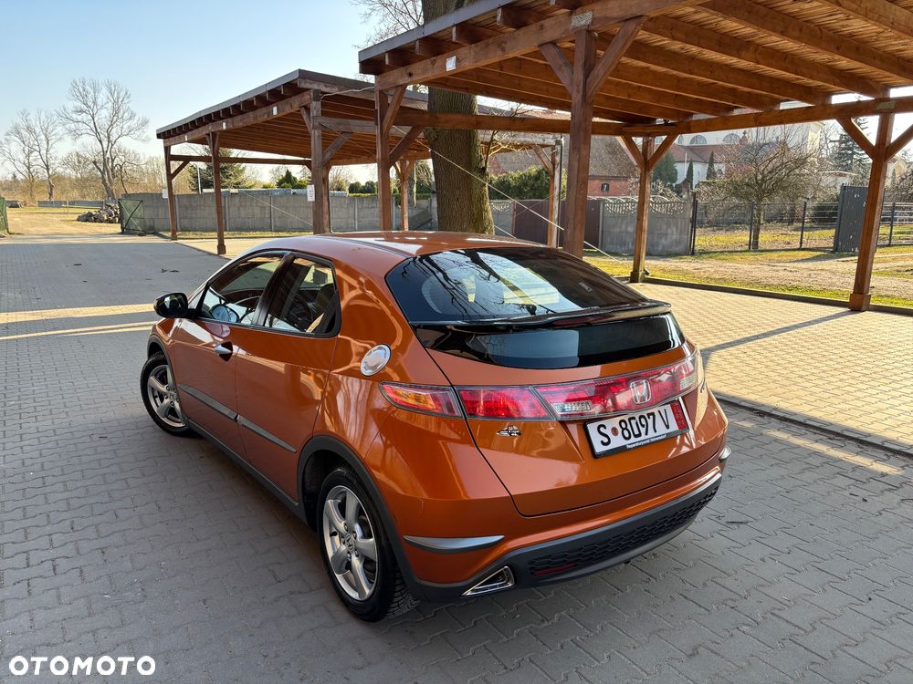 Honda Civic 1.8 Comfort - 4