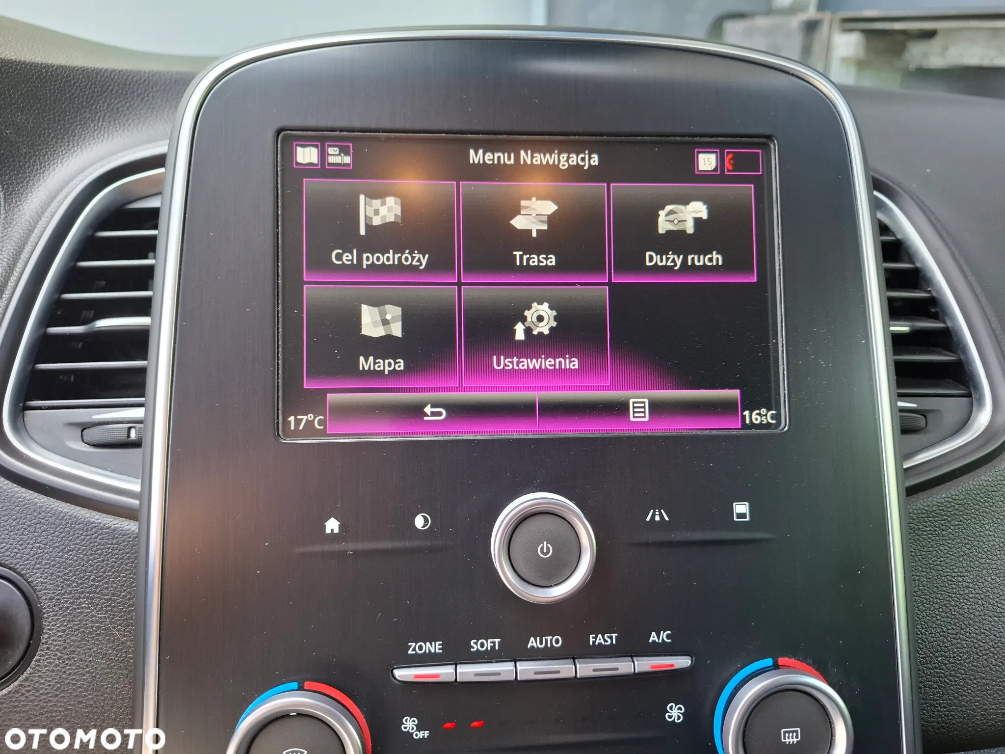 Renault Scenic ENERGY TCe 140 LIMITED - 23