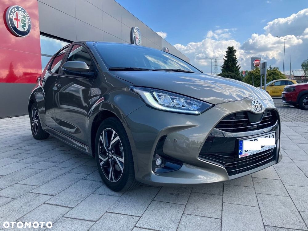 Toyota Yaris Hybrid 1.5 Selection Elegant - 12