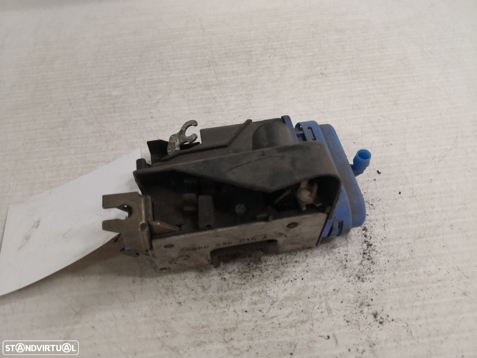 Fecho Da Porta Trás Dto Audi A4 (8D2, B5) - 1
