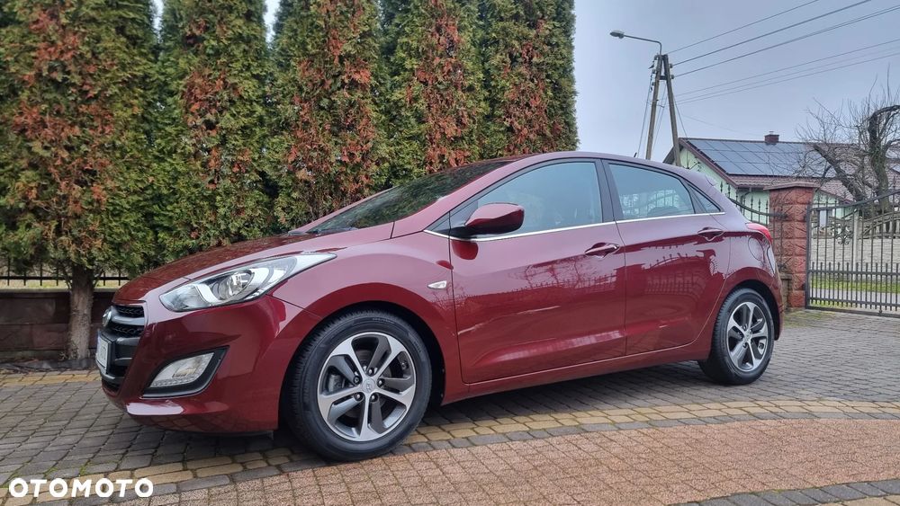 Hyundai i30 blue 1.4 Trend - 23