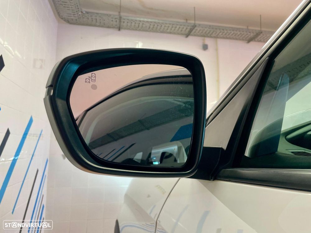 Peugeot 3008 1.2 PureTech Allure EAT6 - 38