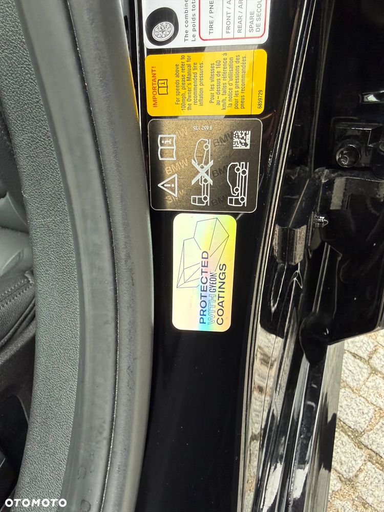 BMW Seria 3 330i xDrive - 22