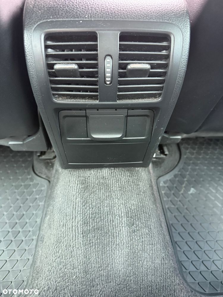 Volkswagen Passat Variant 2.0 TDI 4Mot Highline DSG - 20