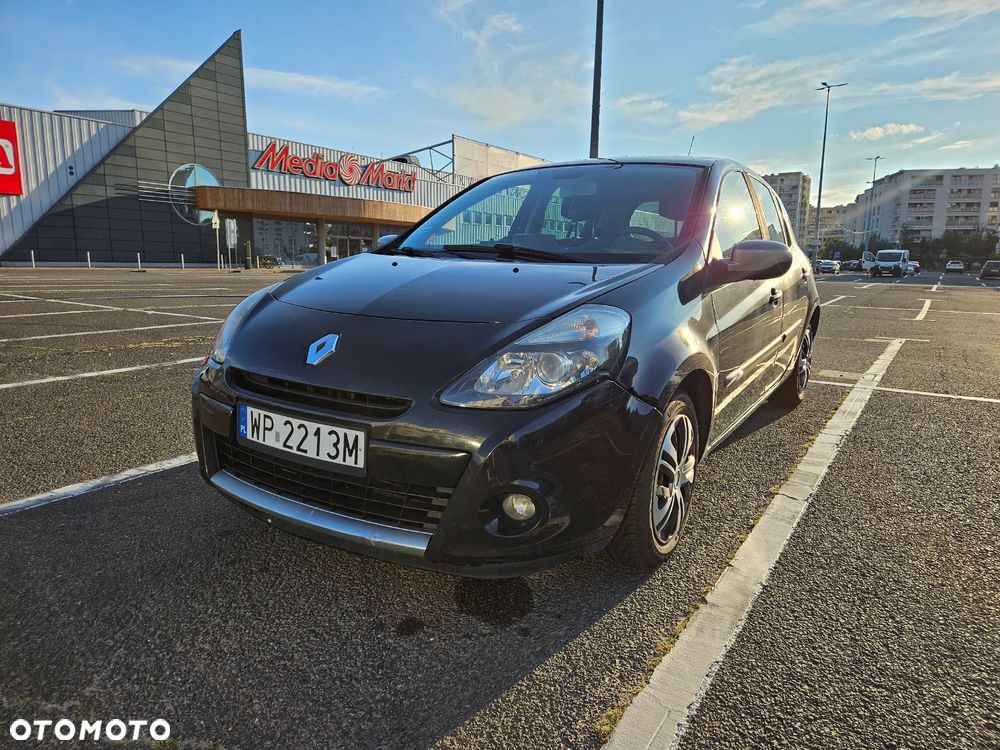 Renault Clio - 8