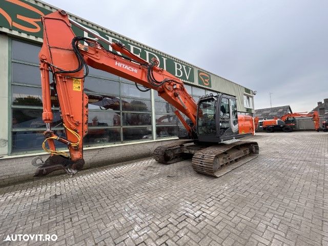Hitachi ZX 210LC-3 - 4