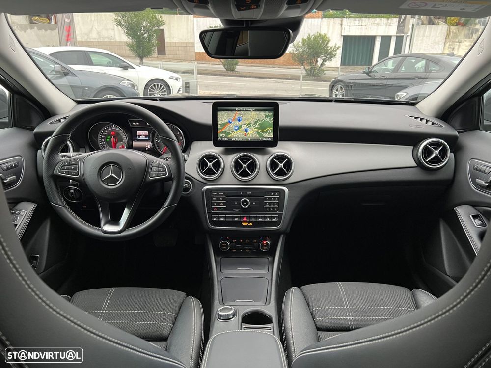 Mercedes-Benz GLA 220 CDi Urban 4-Matic - 13