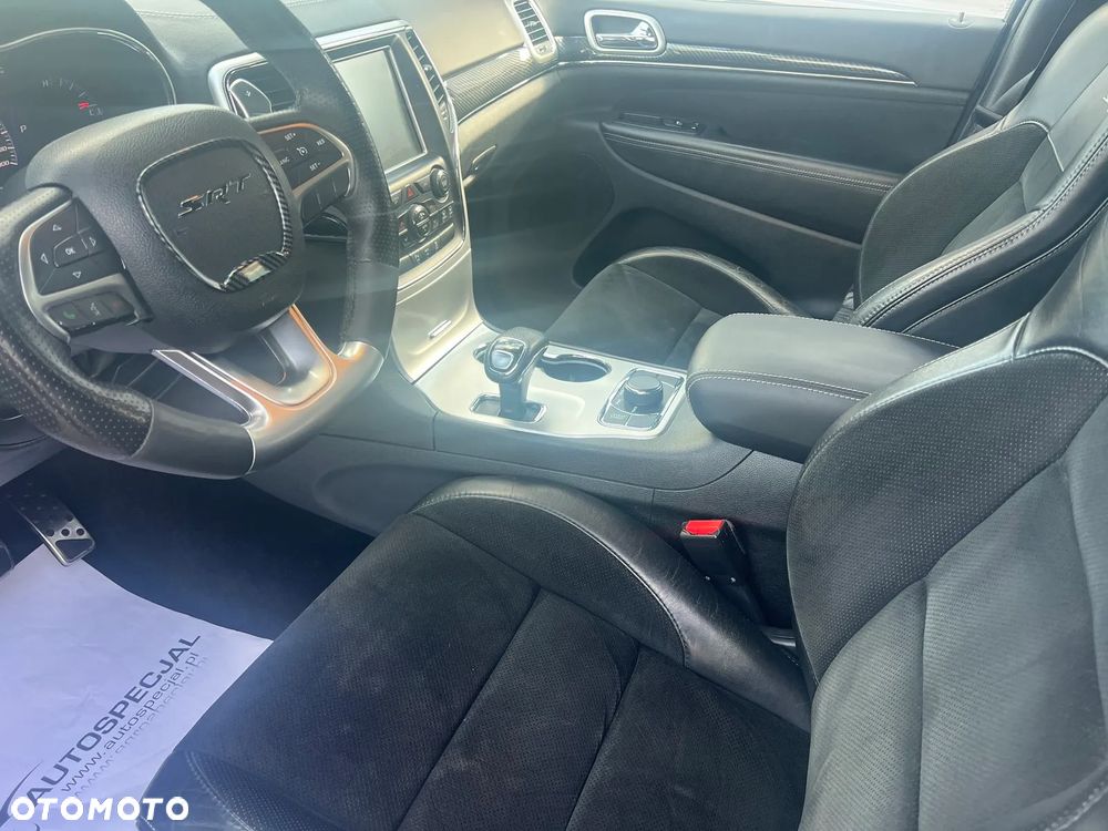 Jeep Grand Cherokee - 9