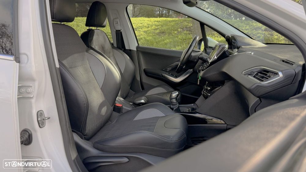 Peugeot 2008 1.2 PureTech Allure - 7