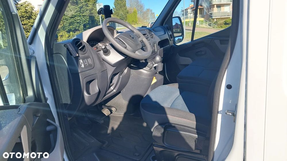 Renault Master - 32
