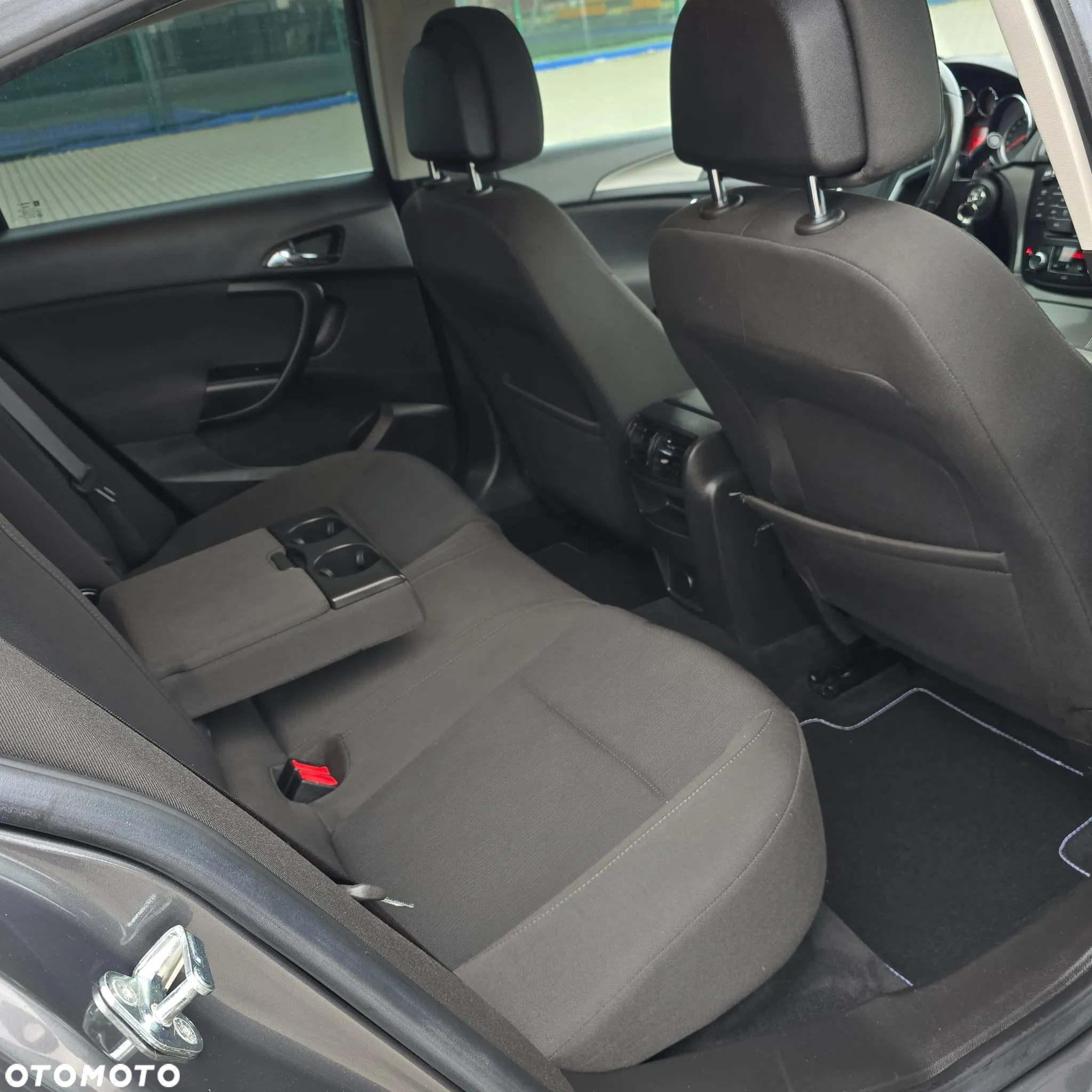 Opel Insignia 2.0 CDTI Cosmo S&S - 25