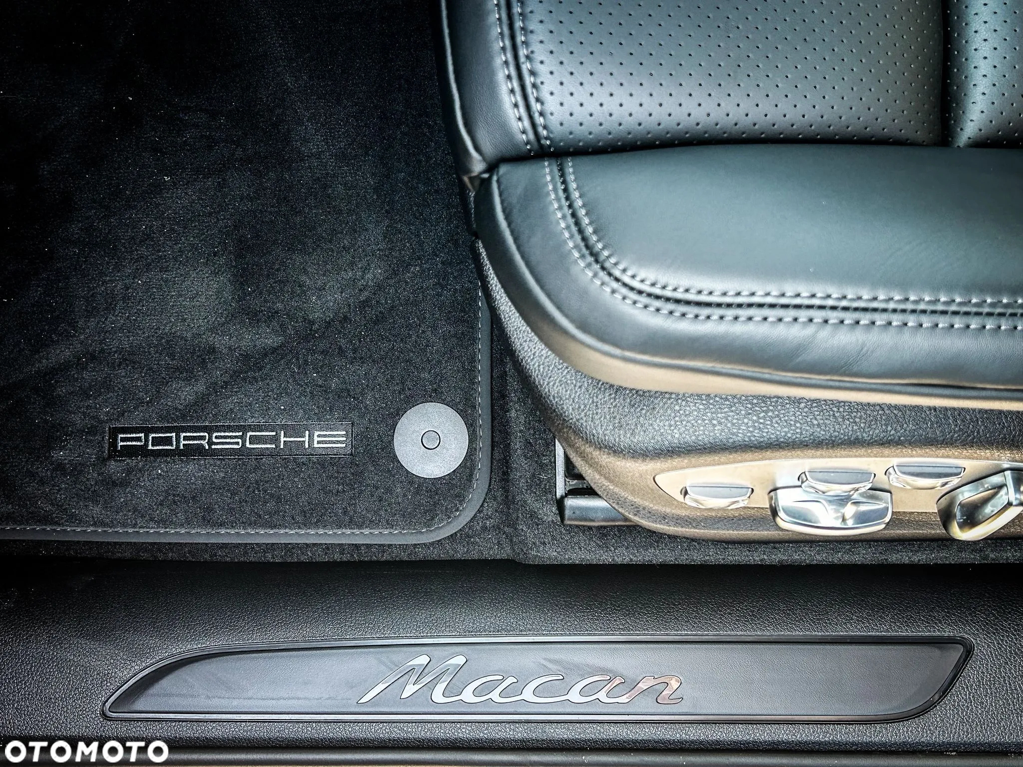 Porsche Macan Standard - 21