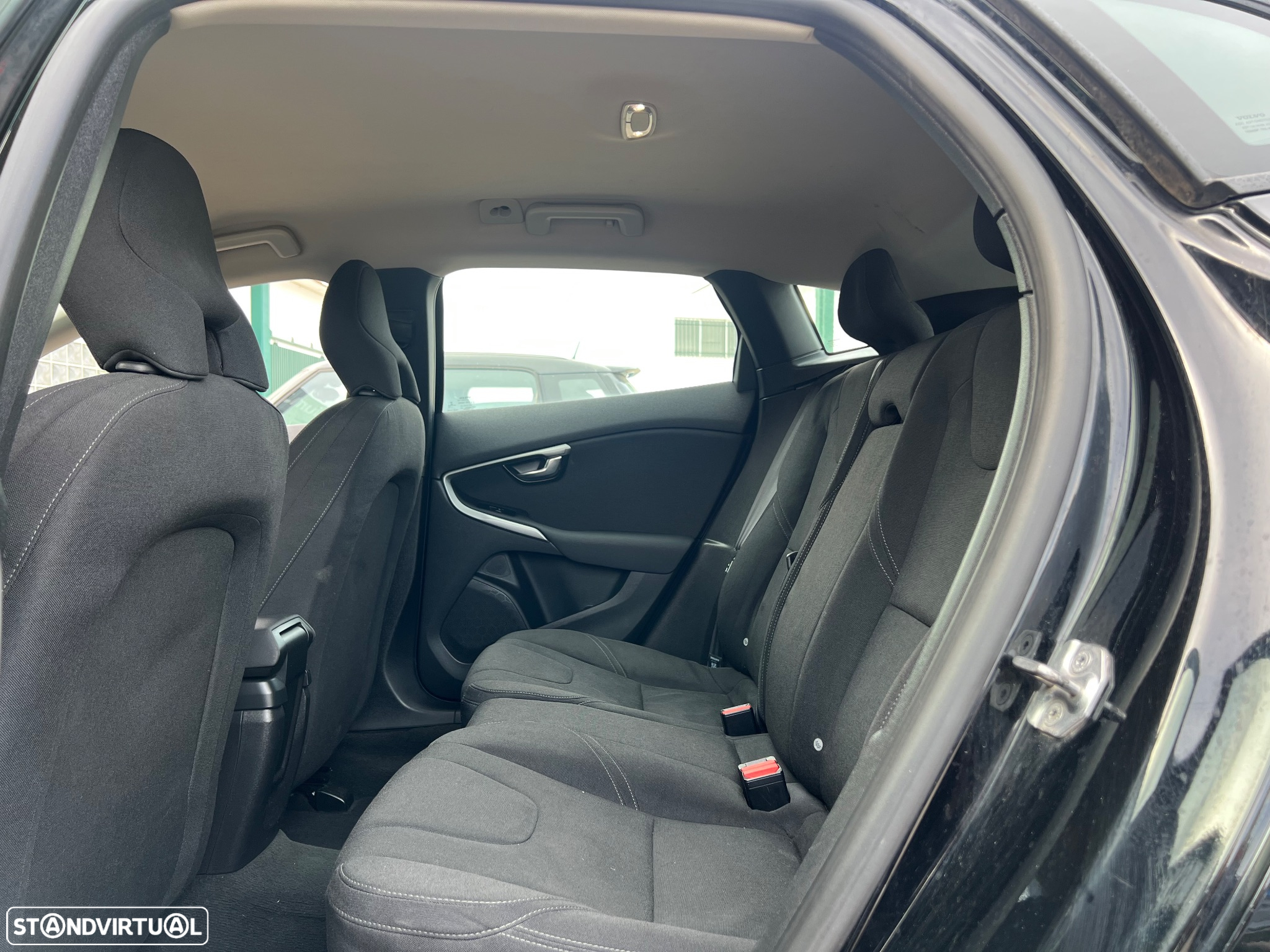 Volvo V40 2.0 D2 Momentum - 18