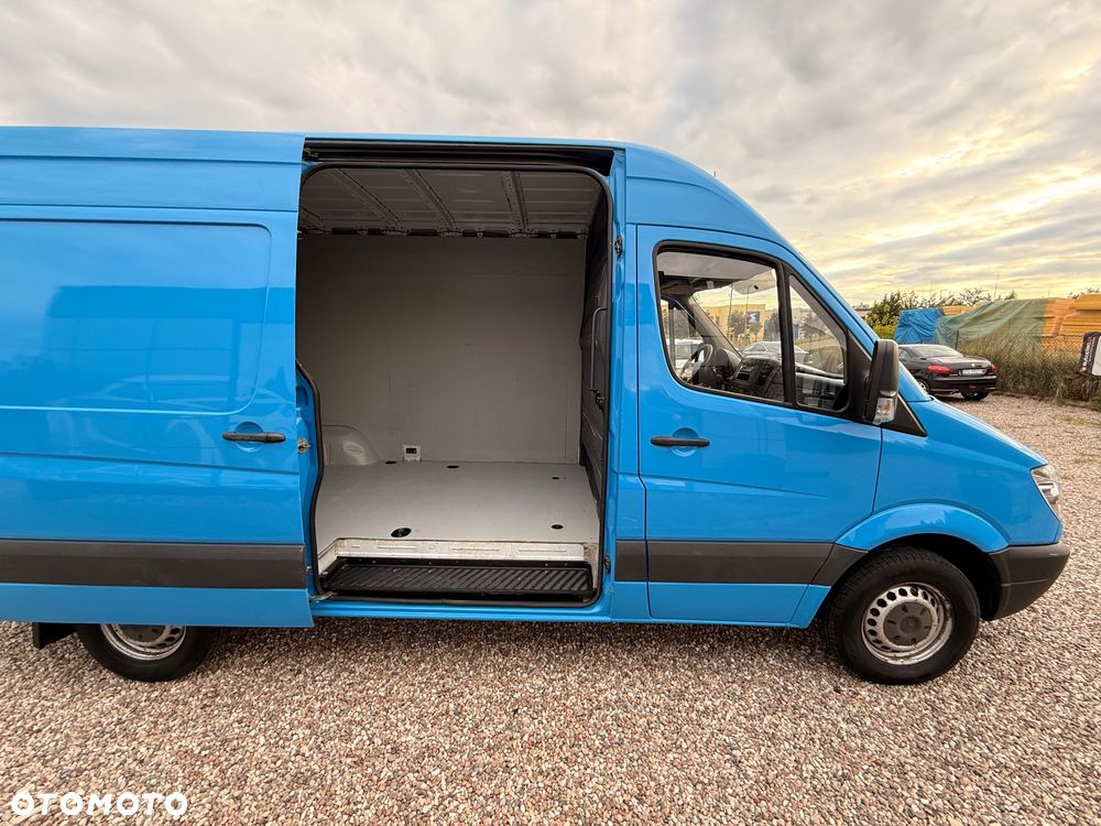 Mercedes-Benz SPRINTER 211 CDI - 35