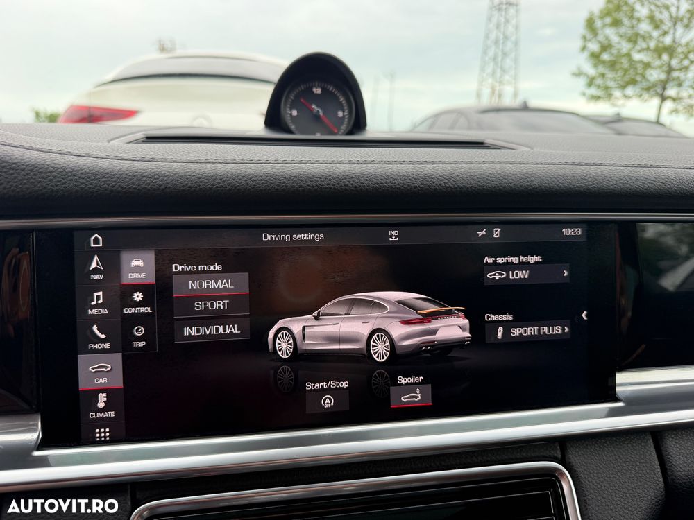 Porsche Panamera 4S Executive - 15