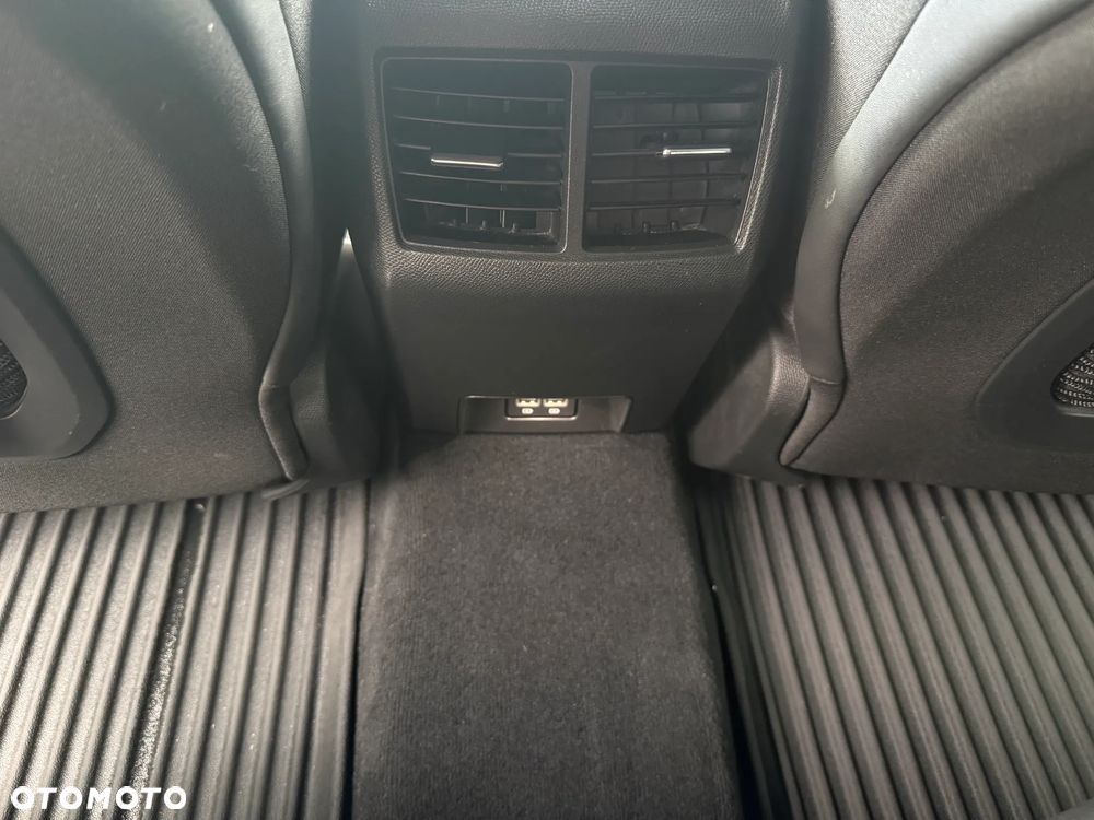 Peugeot 508 BlueHDi 130 EAT8 Allure - 38