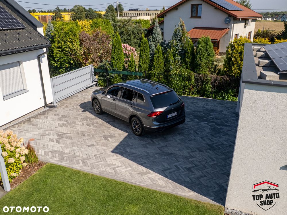 Volkswagen Tiguan - 12
