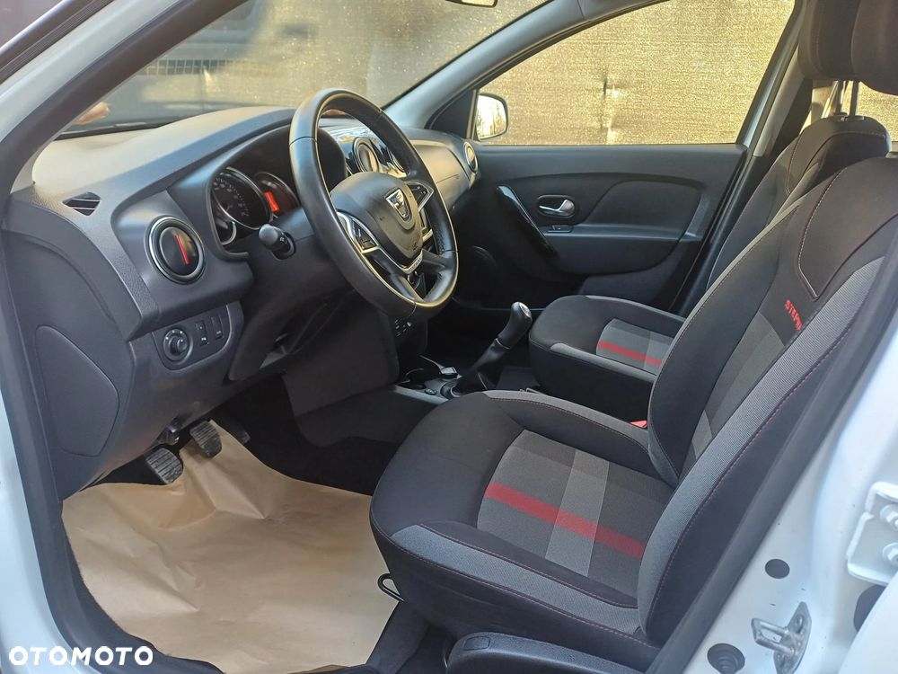 Dacia Sandero Stepway TCe 90 (S&S) Essential - 9