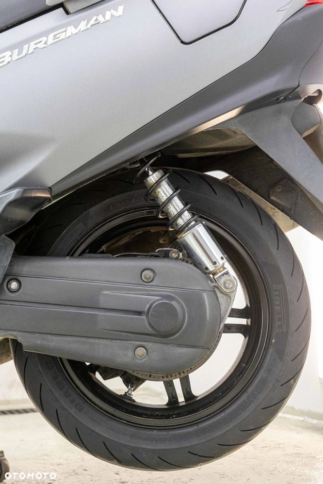 Suzuki Burgman - 29