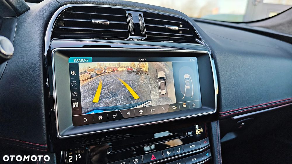 Jaguar F-Pace 2.0 i4P AWD R-Sport - 22