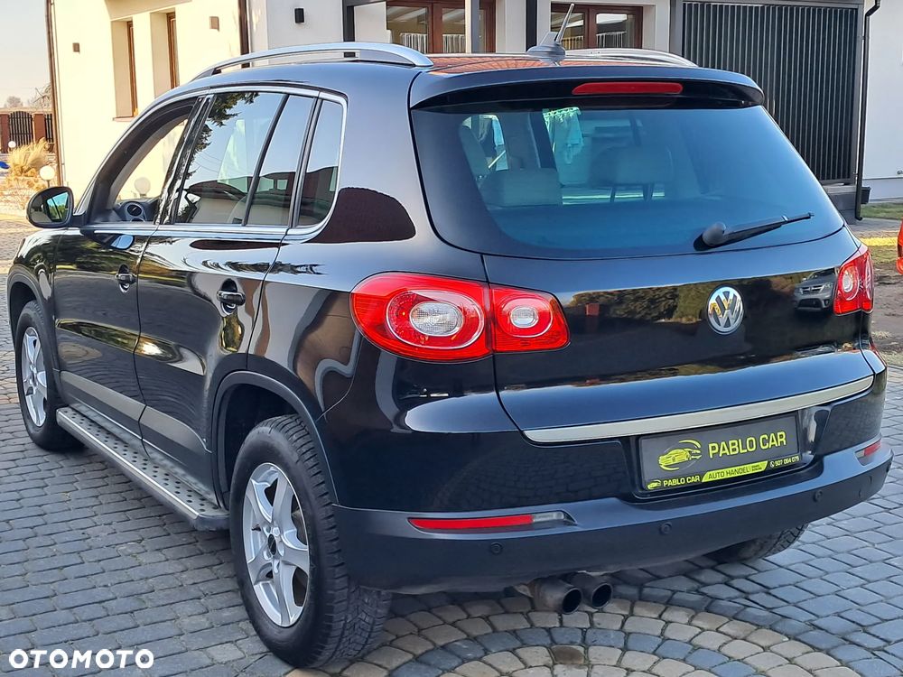 Volkswagen Tiguan - 11