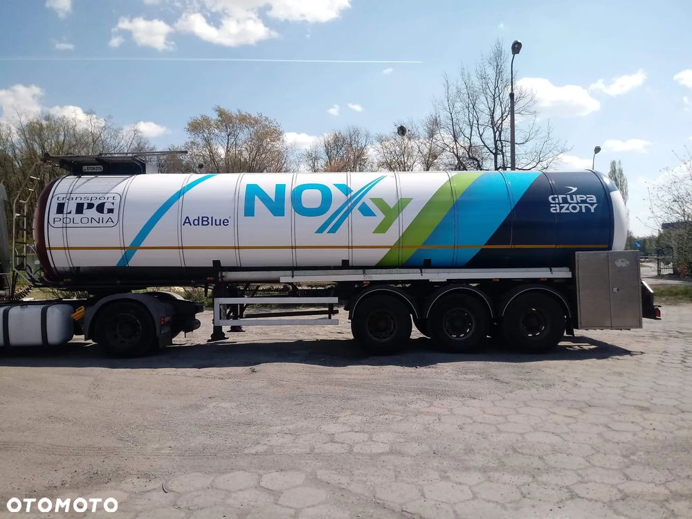 Stokota OPL38 cysterna AdBlue neutralna 1 komora / 1 właz górny 33000l - 8