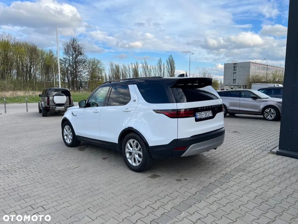 Land Rover Discovery - 4