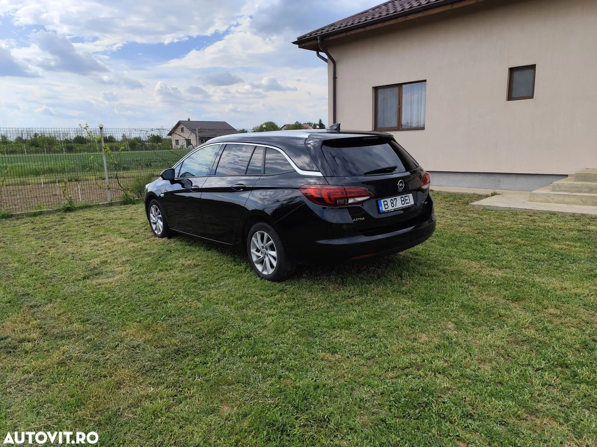 Opel Astra 1.6 CDTI ECOTEC ECOFlex Start/Stop Dynamic - 1