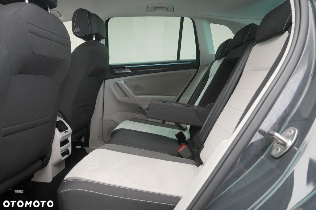 Volkswagen Tiguan - 15