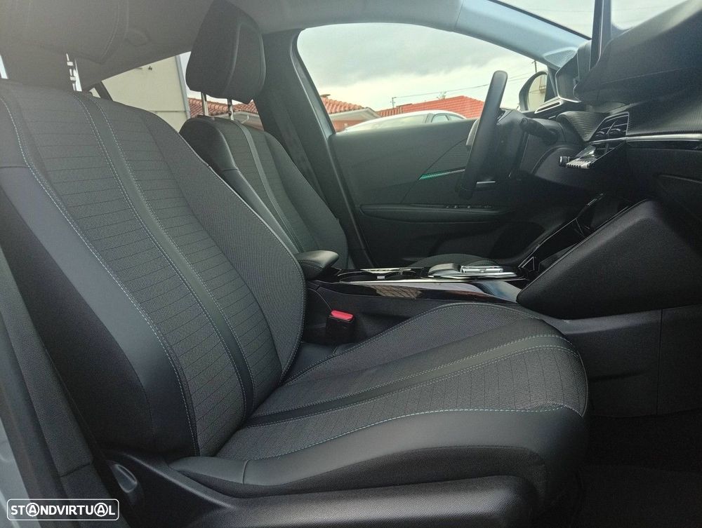 Peugeot e-208 50 kWh Allure Pack - 54