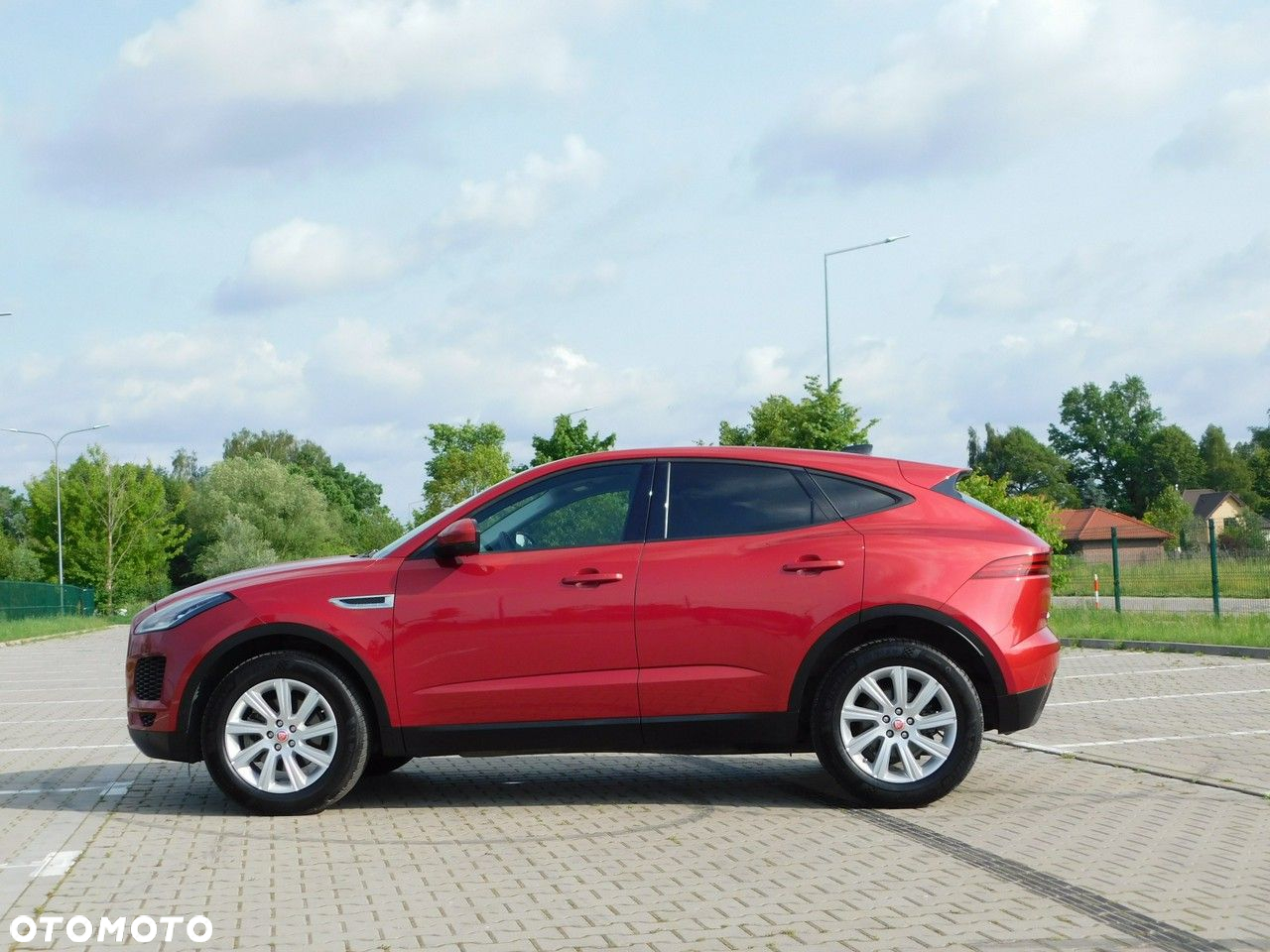 Jaguar E-Pace - 30