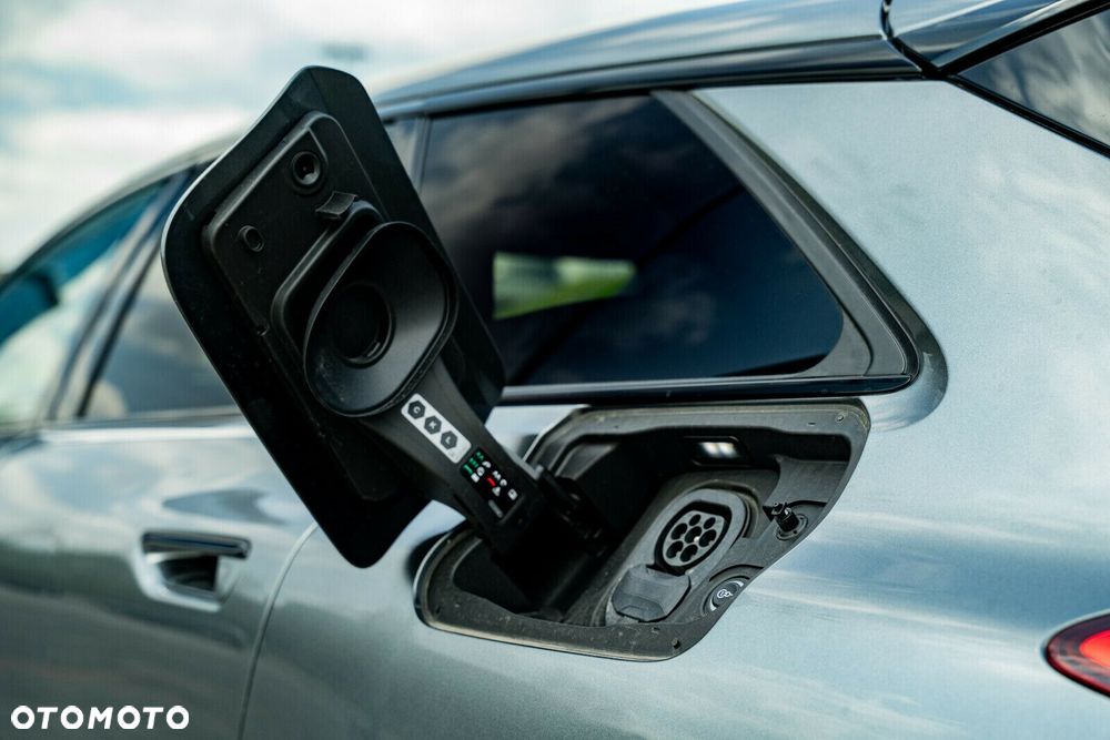 Audi A6 Avant e-tron - 20