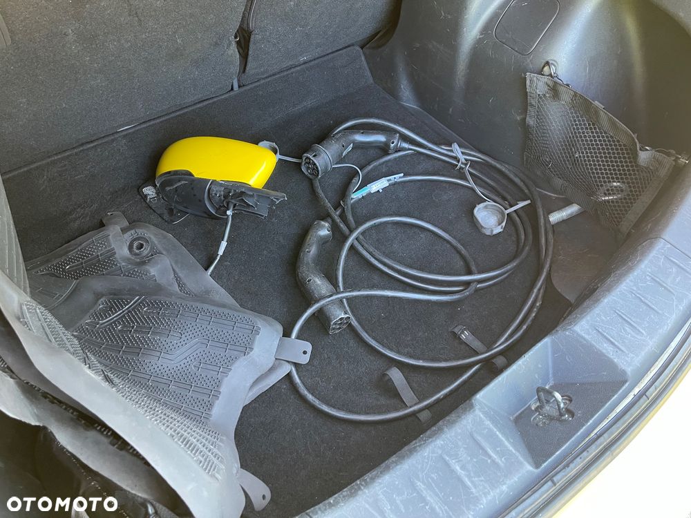 Nissan Leaf - 10
