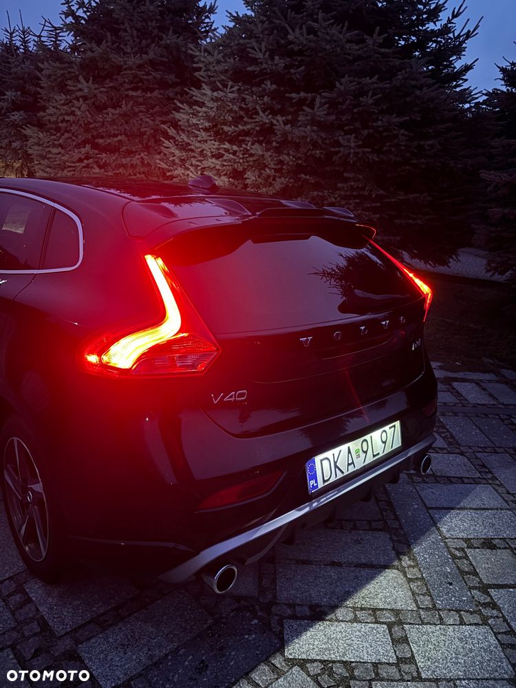 Volvo V40 D3 Drive-E R-Design Momentum - 24