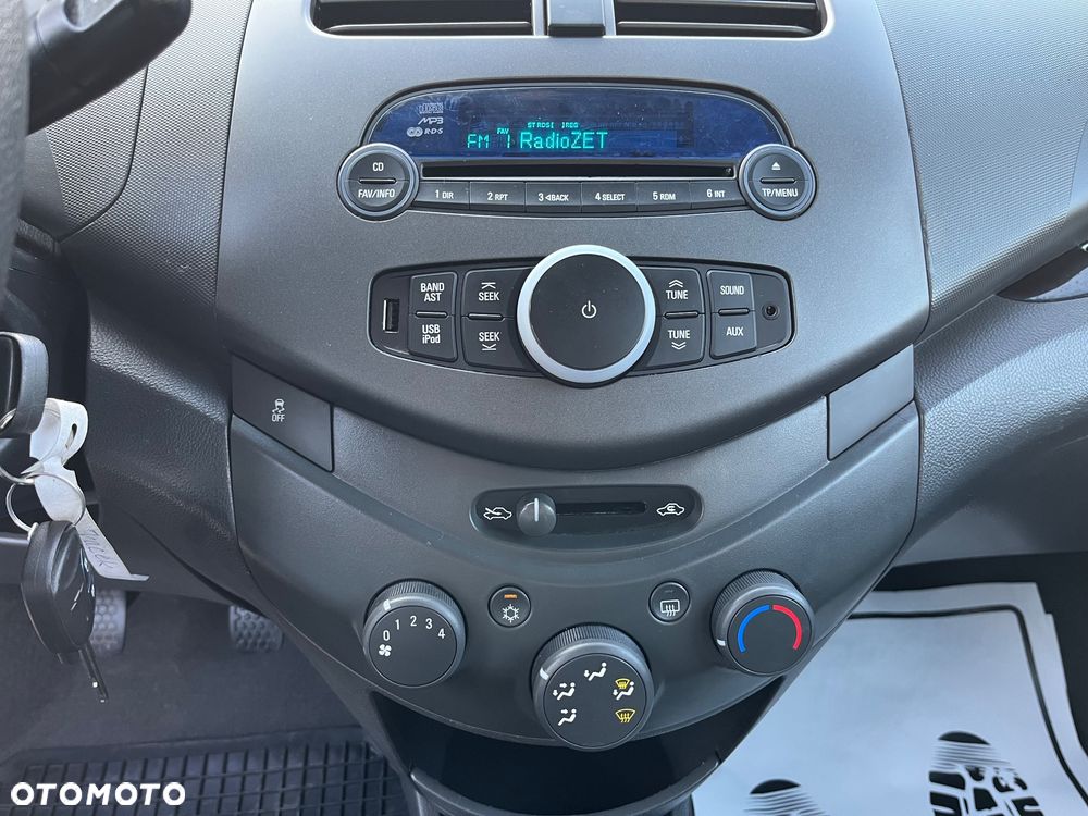 Chevrolet Spark - 37