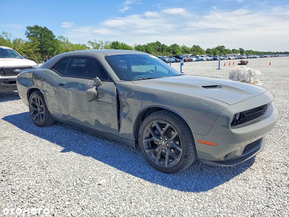 Dodge Challenger - 9